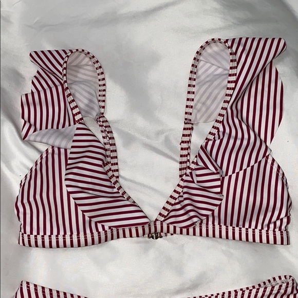Red stripe bikini set - Picture 3 of 6